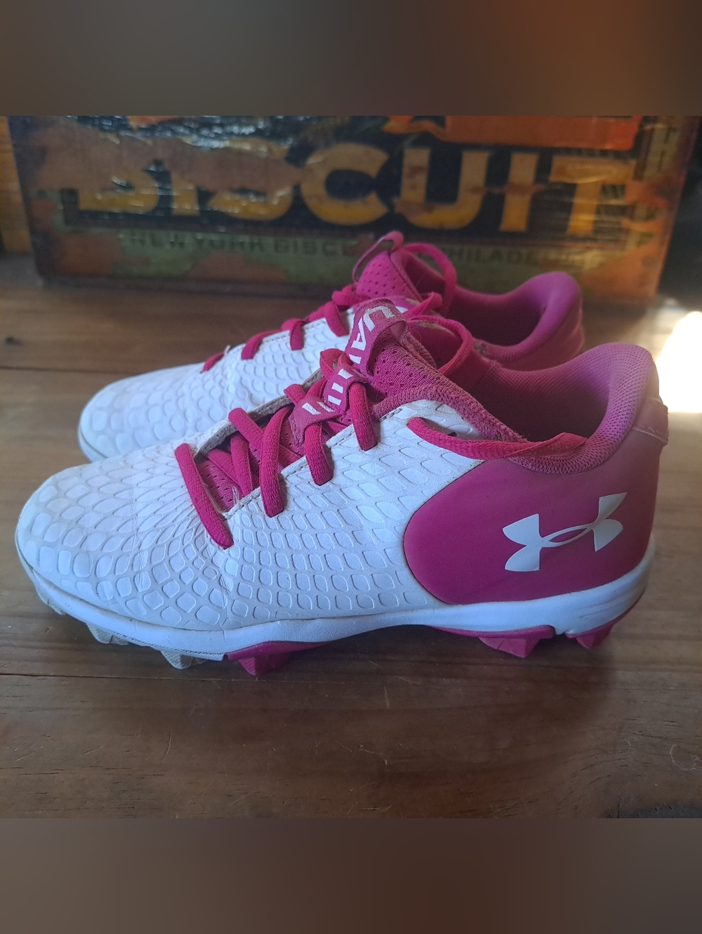 Under Armour Glyde 2.0 RM JR Cleats, Girls Size 3, Pink Softball Baseball